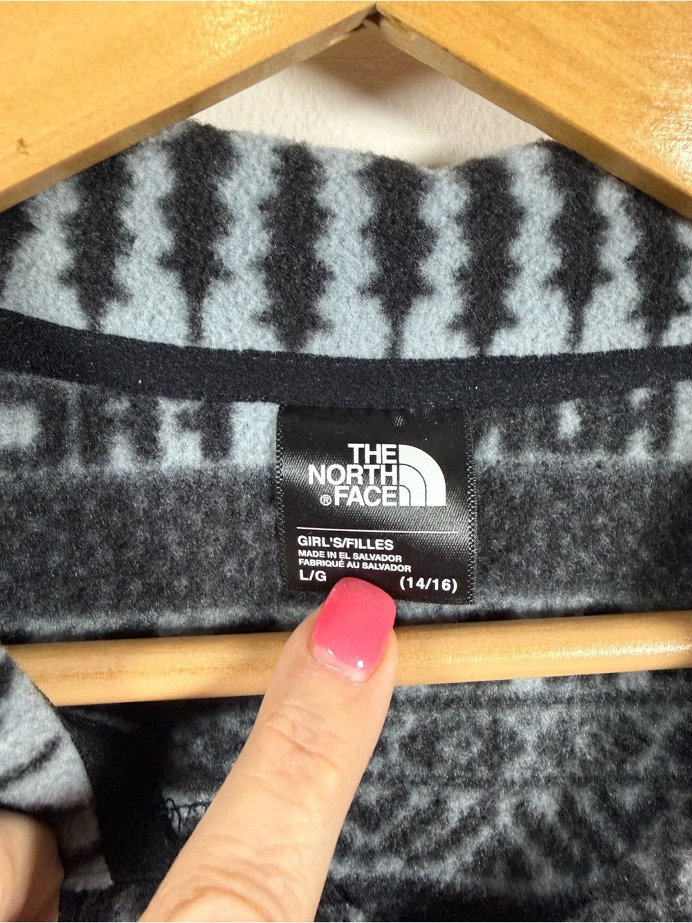 The North Face Men’s Black & Gray Patterned Half-Zip Fleece Pullover